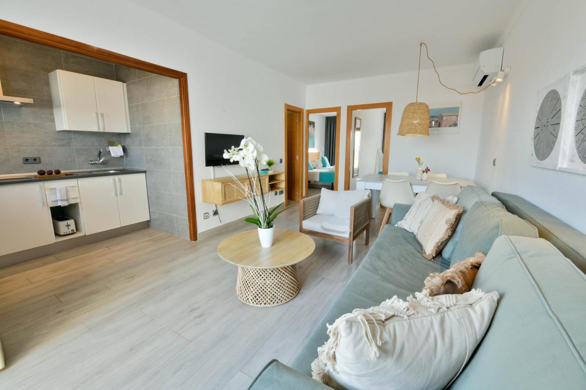 Apartamentos Estanques Colonia de Sant Jordi Eksteriør bilde
